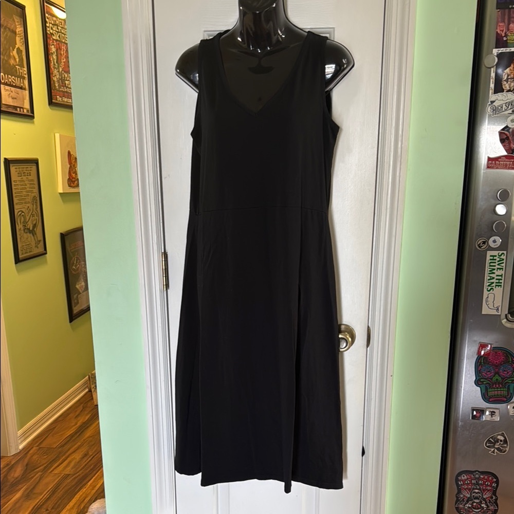 August Silk Black Criss Cross Back Jersey Knit A Line Midi Dress Size Medium